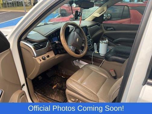 Summit White 2019 Chevrolet Suburban LT