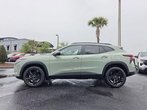 Green 2024 Chevrolet Trax ACTIV
