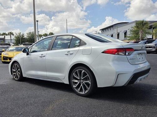 White 2022 Toyota Corolla SE