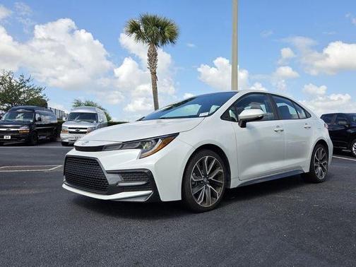 White 2022 Toyota Corolla SE