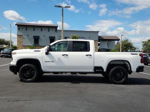 2026 Chevrolet Silverado 3500 LT