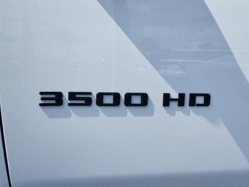 2026 Chevrolet Silverado 3500 LT