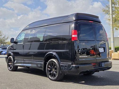 2025 Chevrolet Express 2500 Work Van