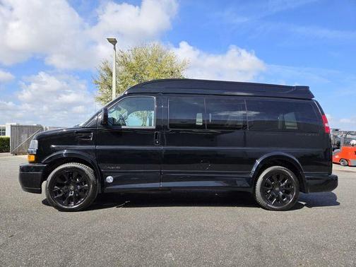 2025 Chevrolet Express 2500 Work Van