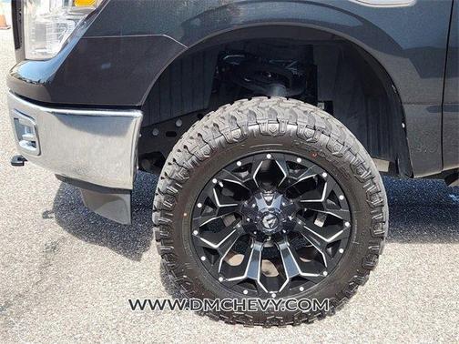 2019 Nissan Titan XD SV Gas