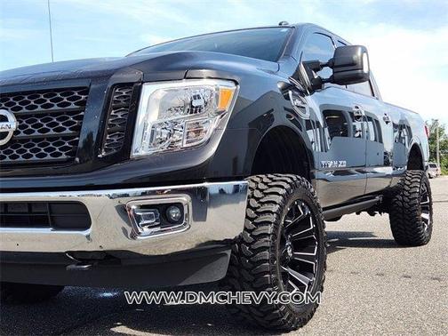 2019 Nissan Titan XD SV Gas