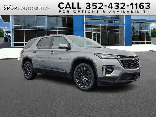 Sterling Gray Metallic 2023 Chevrolet Traverse RS