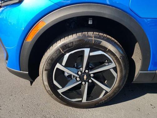 2026 Chevrolet Equinox EV LT 1