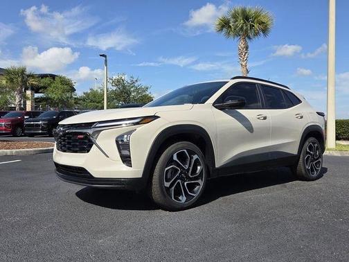 Tan 2026 Chevrolet Trax 2RS