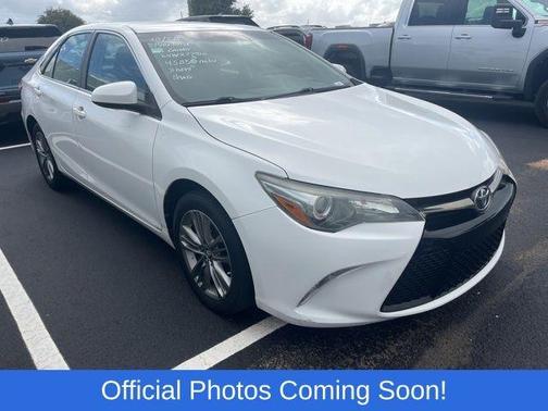2016 Toyota Camry SE