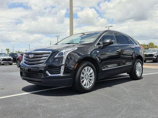 Stellar Black Metallic 2019 Cadillac XT5 Base