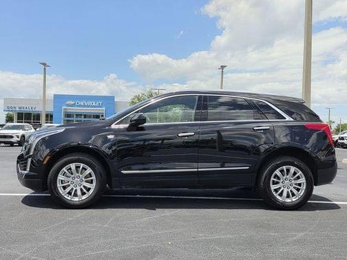 Stellar Black Metallic 2019 Cadillac XT5 Base
