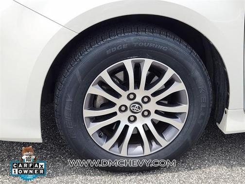 2018 Toyota Sienna XLE