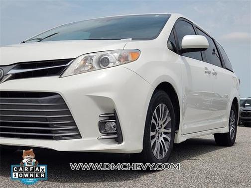 2018 Toyota Sienna XLE