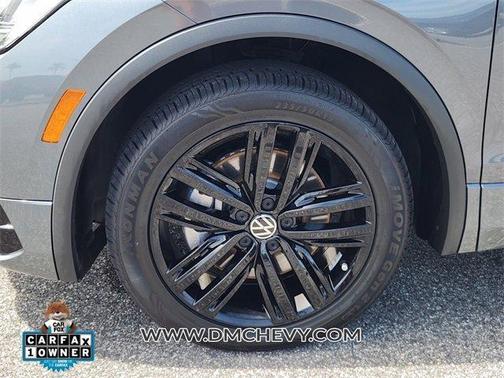 2022 Volkswagen Tiguan 2.0T SE R-Line Black