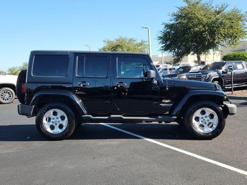 2013 Jeep Wrangler Unlimited Sahara