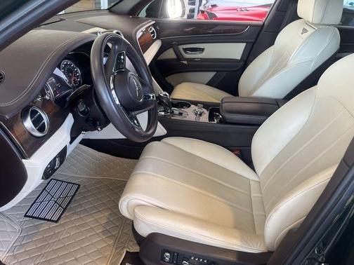 2019 Bentley Bentayga V8
