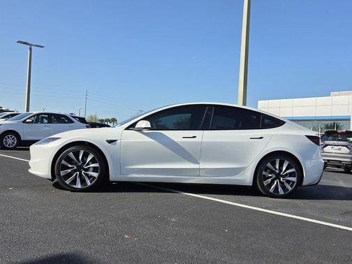 2024 Tesla Model 3 Base