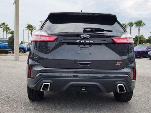 2021 Ford Edge ST