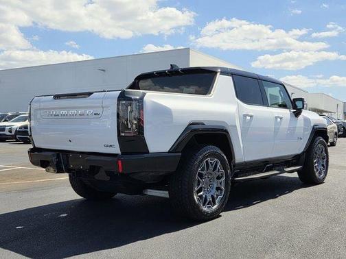 White 2024 GMC HUMMER EV Pickup 3X