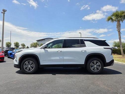 White 2026 Chevrolet Traverse LT