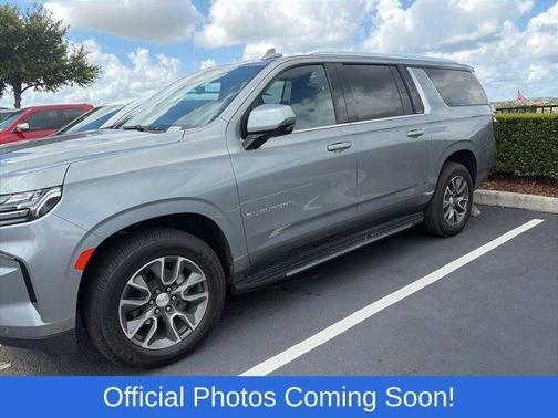 Sterling Gray Metallic 2023 Chevrolet Suburban LT