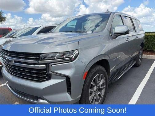 Sterling Gray Metallic 2023 Chevrolet Suburban LT