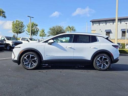2026 Chevrolet Equinox EV LT 2