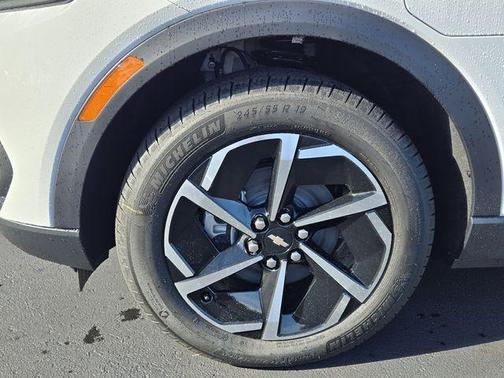 2026 Chevrolet Equinox EV LT 2