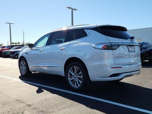 2023 Buick Enclave Avenir