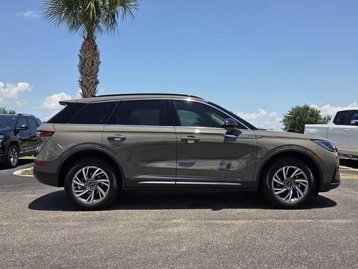 Harbor Gray Metallic 2025 Lincoln Corsair Premiere