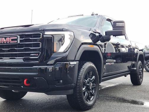 2025 GMC Sierra 2500 AT4