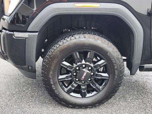 2025 GMC Sierra 2500 AT4