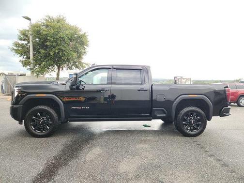 2025 GMC Sierra 2500 AT4