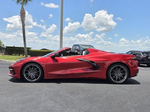Red Mist Metallic Tintcoat 2021 Chevrolet Corvette Stingray w/2LT