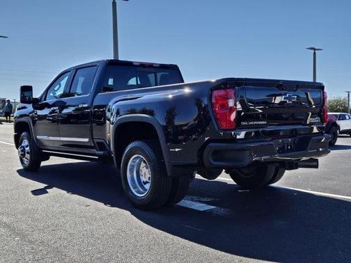 2024 Chevrolet Silverado 3500 High Country