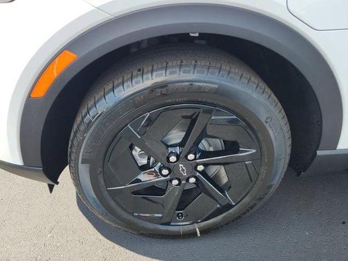 2026 Chevrolet Equinox EV LT 1