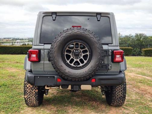 2023 Jeep Wrangler Rubicon 392