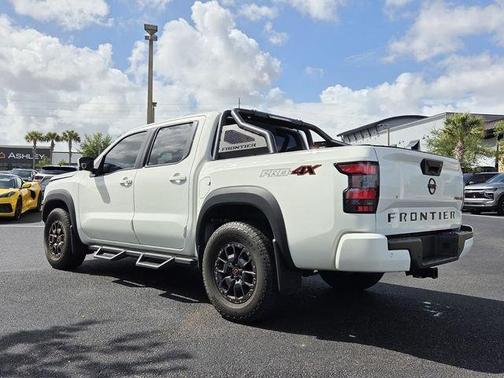 Glacier White 2022 Nissan Frontier PRO-4X
