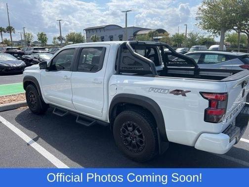 Glacier White 2022 Nissan Frontier PRO-4X