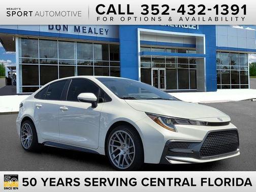 Blizzard Pearl 2021 Toyota Corolla SE