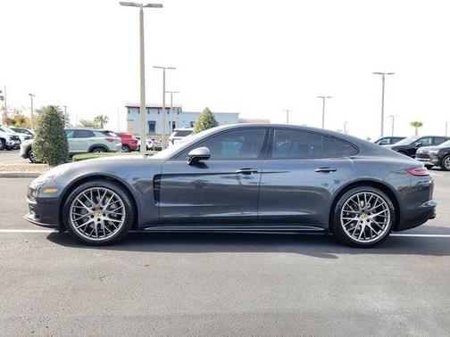 2018 Porsche Panamera 4S