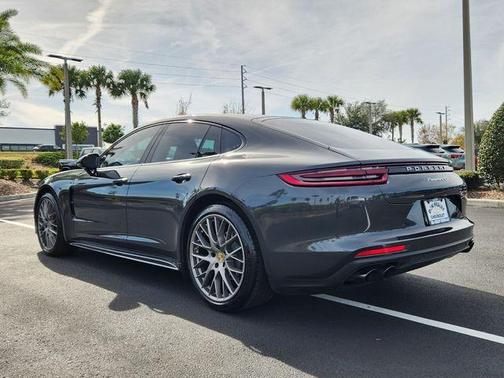 2018 Porsche Panamera 4S