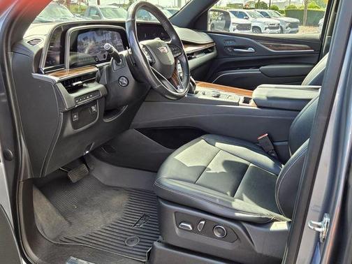 2021 Cadillac Escalade ESV Luxury