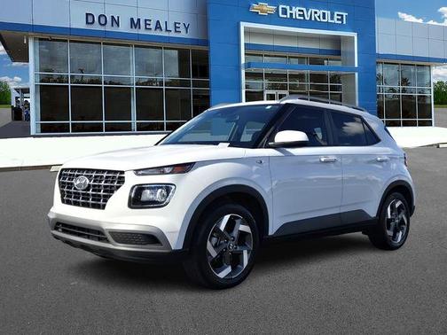 2024 Hyundai VENUE SEL