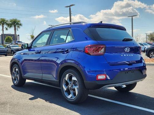 2022 Hyundai VENUE Limited
