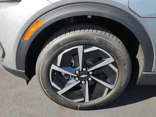 2026 Chevrolet Equinox EV LT 2