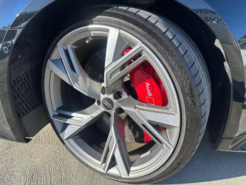 2022 Audi RS 6 Avant 4.0T