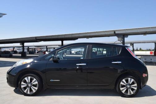 2015 Nissan Leaf SL