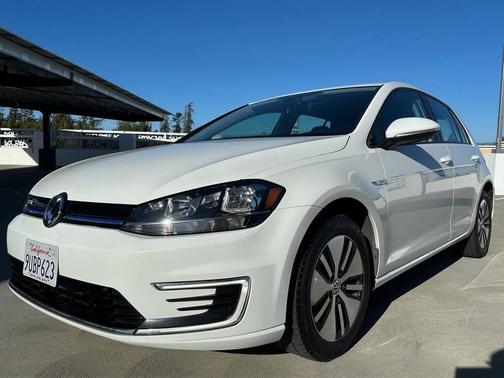 2019 Volkswagen e-Golf SE
